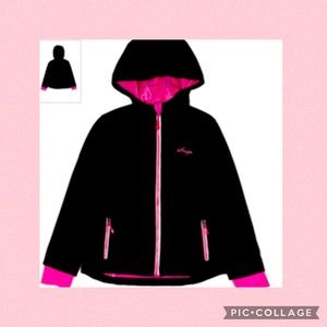 Snozu girls black zip up jacket with hood. Pink lining 💓Size 5/6🖤💓